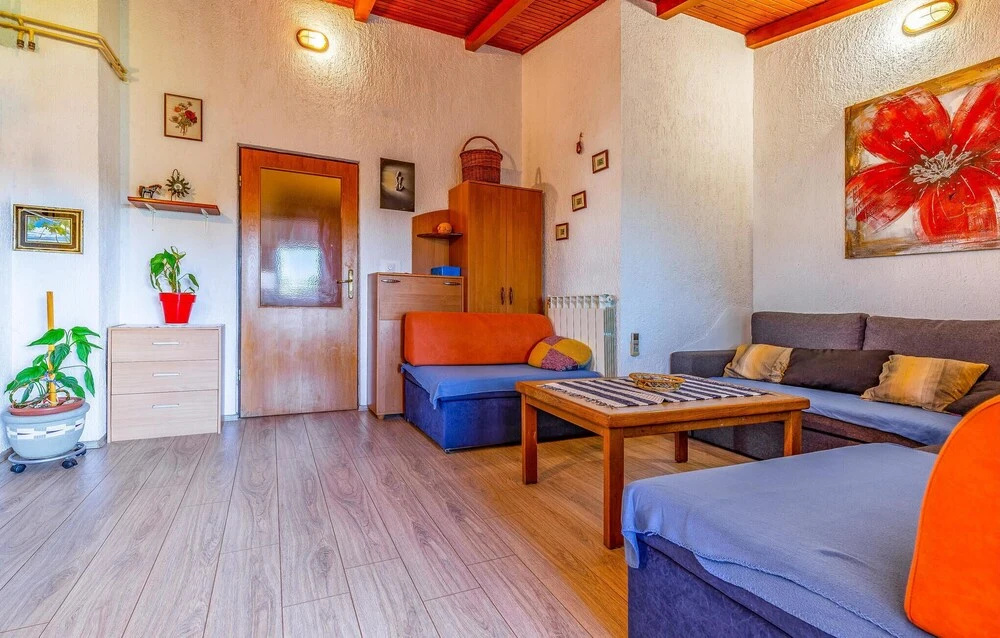 Amazing Home in Pula With Wifi and 2 Bedrooms