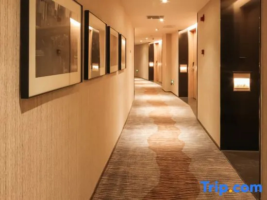 Yunjian Hotel