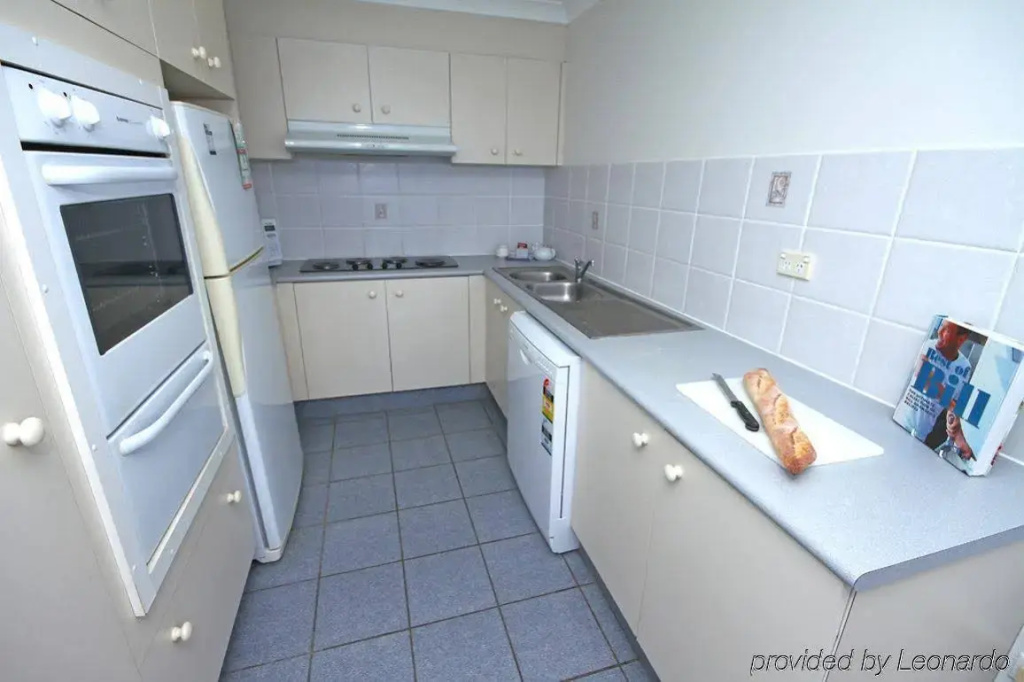 San Simeon Beachfront Apartments Tugun