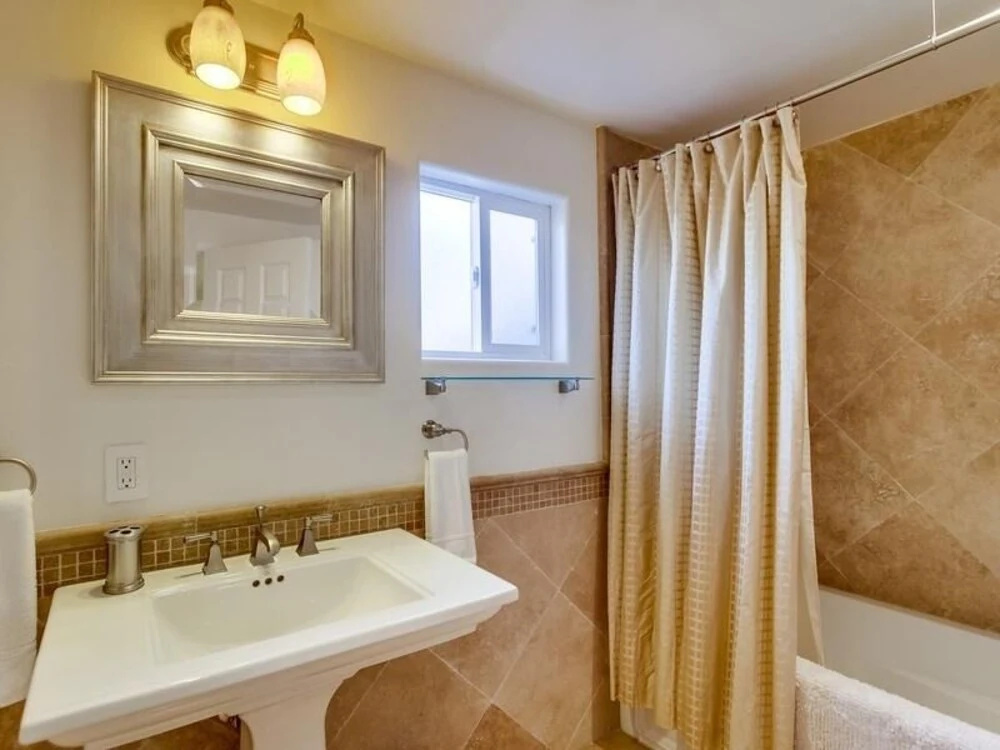 Sunny Daze - 3 Br Home
