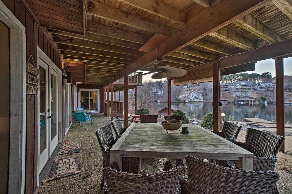 Lakefront Retreat w/ Dock & Beach: 2 Miles to Golf