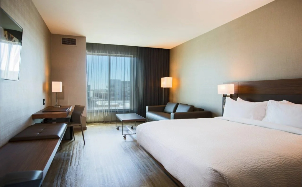 AC Hotel by Marriott Cincinnati at Liberty Center