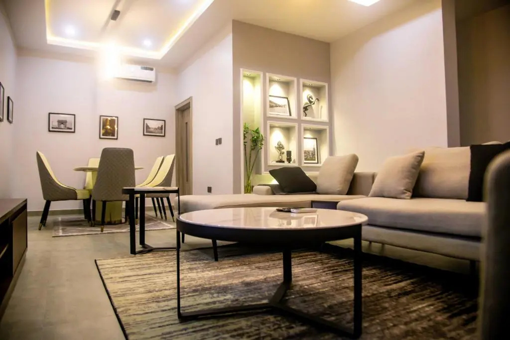 Historia Mews, 4 Bedroom Town House with Pool