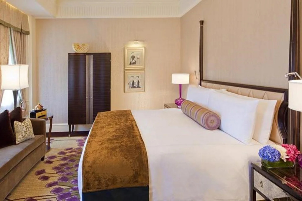 Fairmont Peace Hotel on the Bund