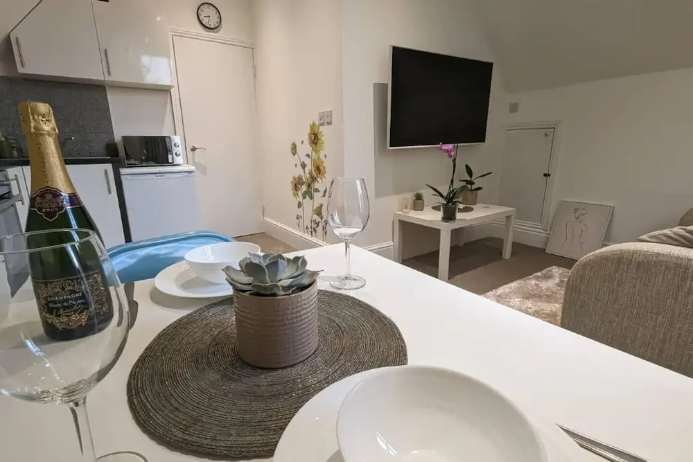 Modern Spacious Apartment Families & Corporate