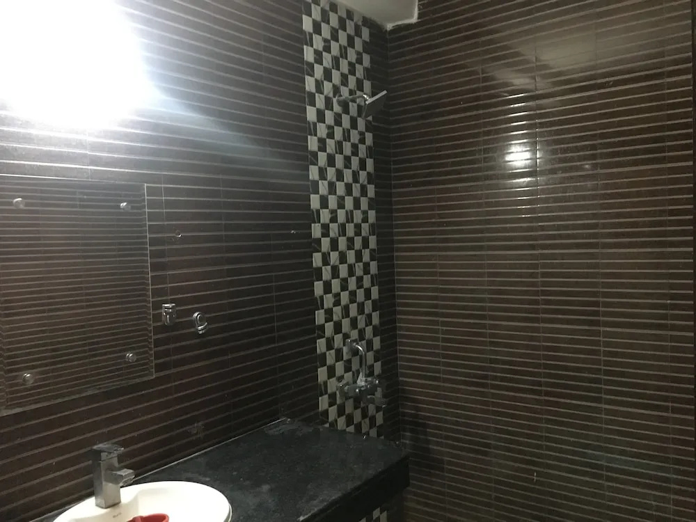 Hotel Jai Mata Di