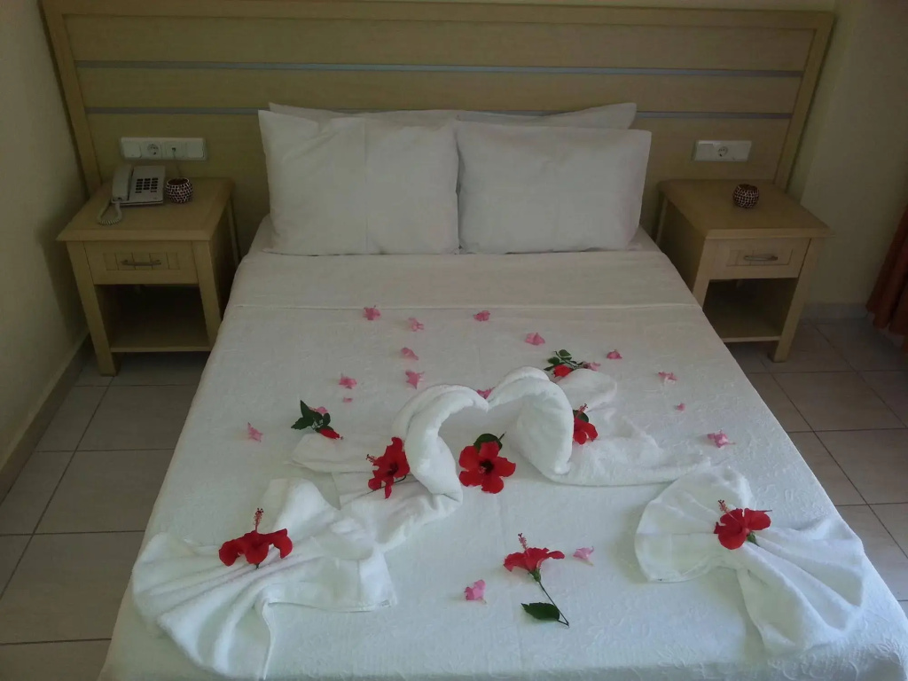 Summer rose hotel