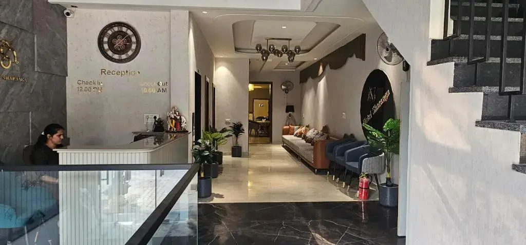 Hotel Sharanga