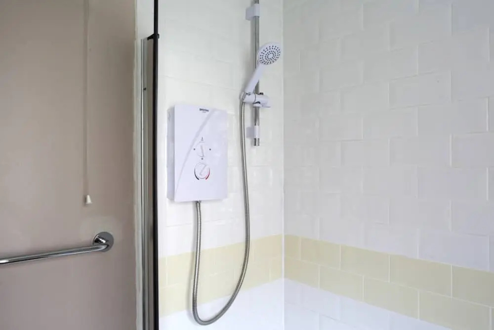 1 Bedroom Apartment By The Meadows