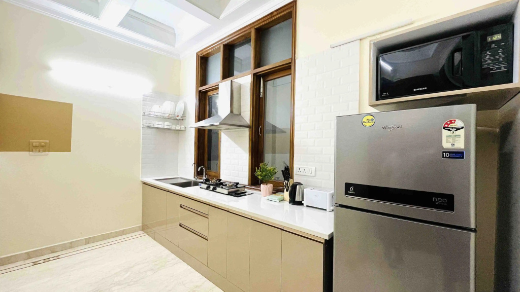 Bluo 1Bhk Green Park - Balcony, Lift, Parking