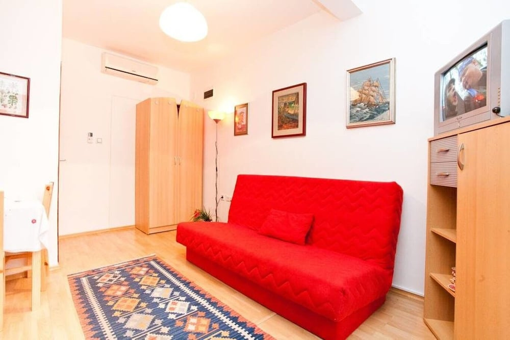 Apartments Miro