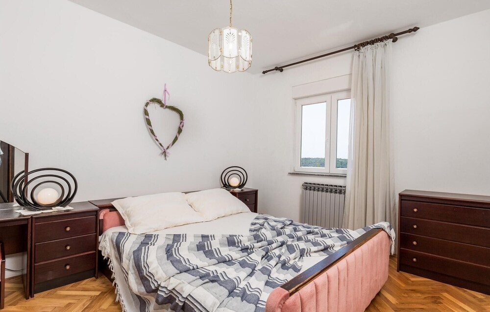 3 Bedroom Nice Home In Barbat Na Rabu