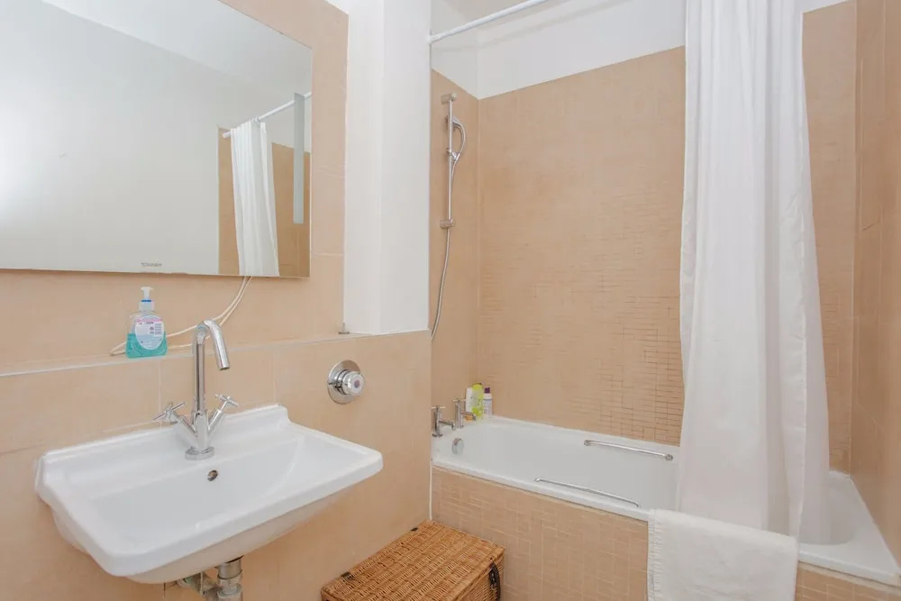 2 Bedroom Flat near Camden Town