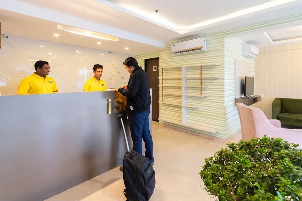 iSuite Hotel Kharadi Pune