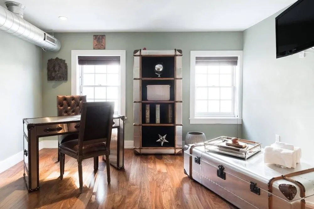 Million-dollar Celebrity Mansion in Old City