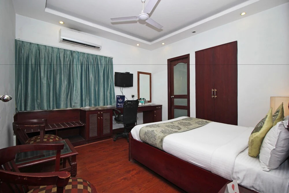 Hotel Forest Green