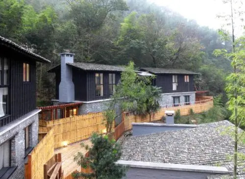 Yunxi Daijia Mountain Guesthouse