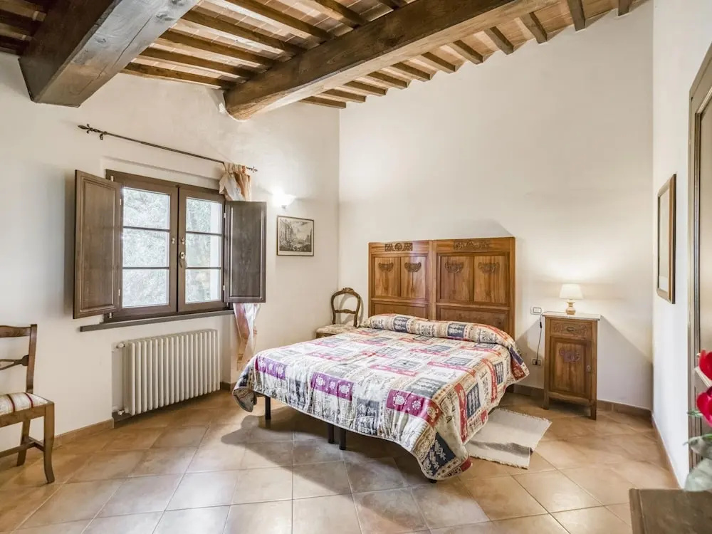 Mansion in Citerna with Pool & Terrace