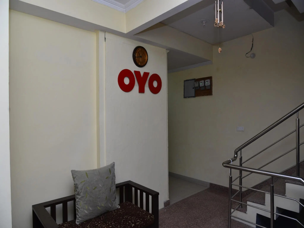 OYO 29907 Hotel Iqra Inn