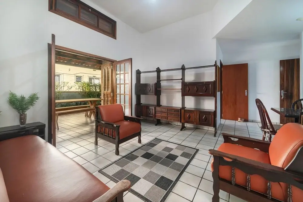 914B - Casa 3 dormitórios em Bombas SC