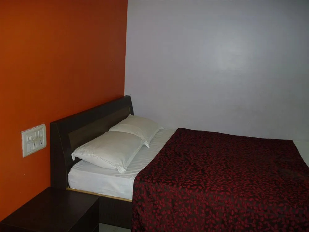 iHOTEL