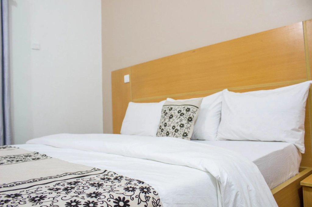 Beij-Inn & Suite Limited
