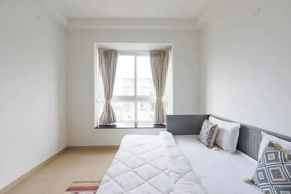 Skyline Haven by Red Olive4bhk30mins Airport