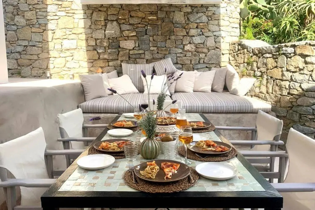 Villa Thalia - 4 BDRM - Mykonos Town in 200m - MG Villas