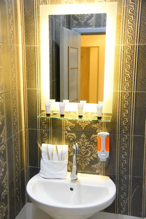 Laviana Pyramids Inn