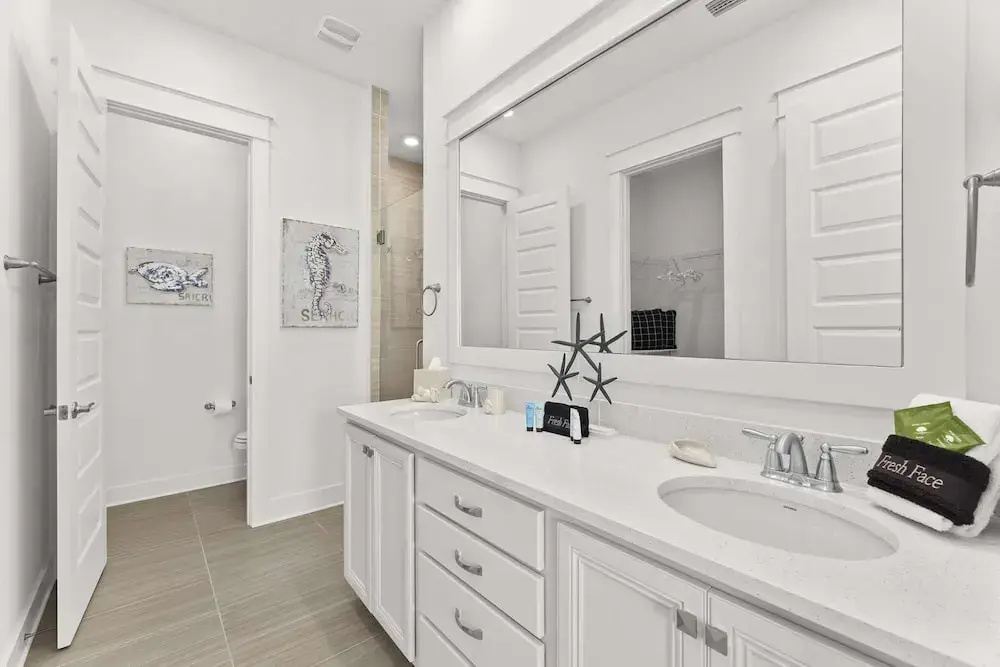 Rhema Beach Haus 2BR Luxury Retreat