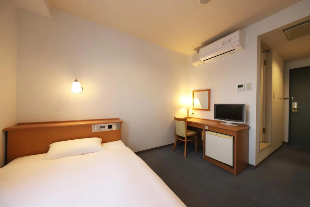 Smile Hotel Takaoka Ekimae