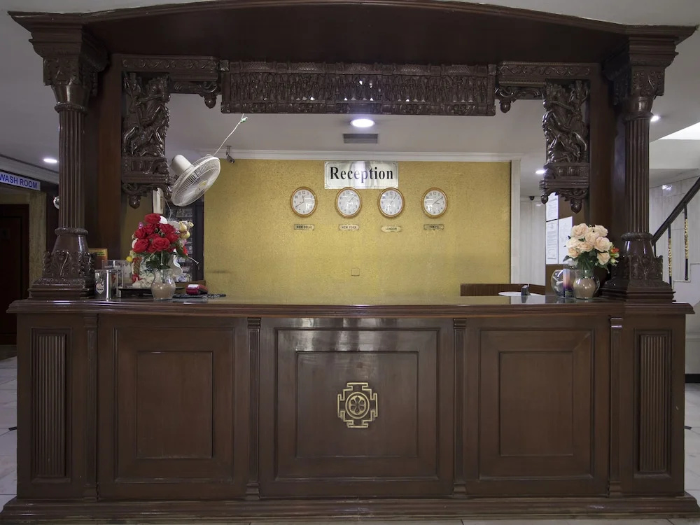 Townhouse OAK Hotel Belsons Taj Mahal