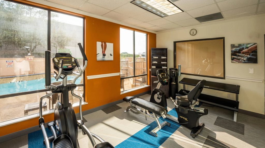 Comfort Suites Houston West at Clay Road