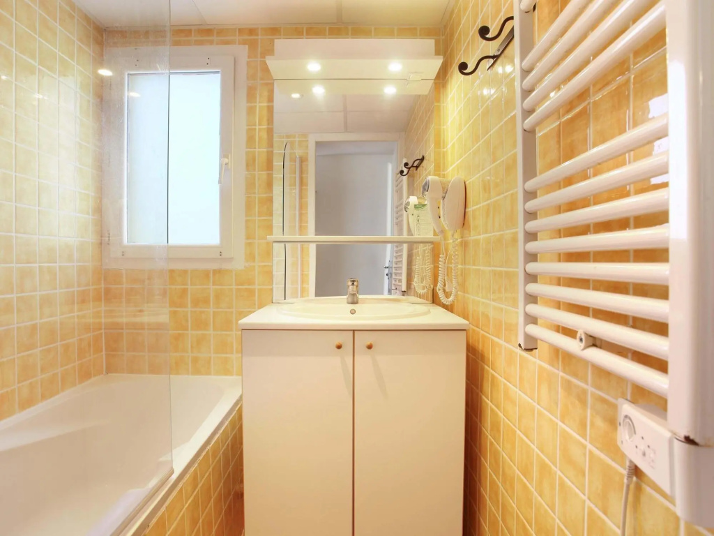 Nice apartment with dishwasher in Gréoux-les-Bains