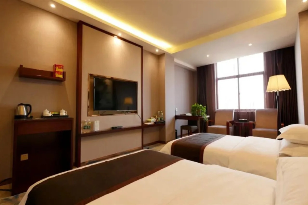 Fugang Hotel(Xuchang College High Speed Rail East Station Store)