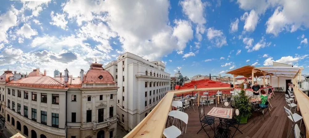 Pura Vida Sky Bar & Hostel