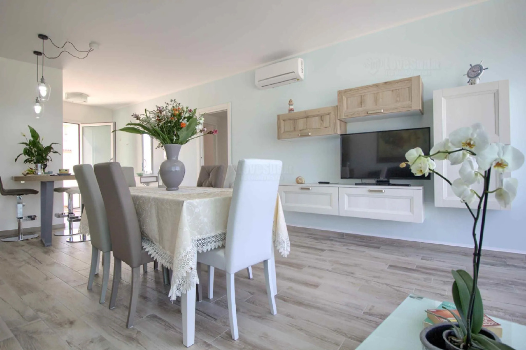 Apt Ristola Deluxe Seaview