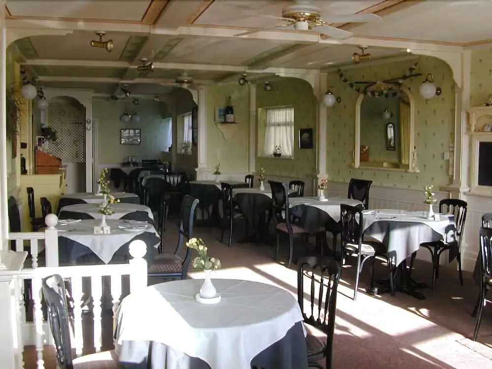 The Cliff Hotel