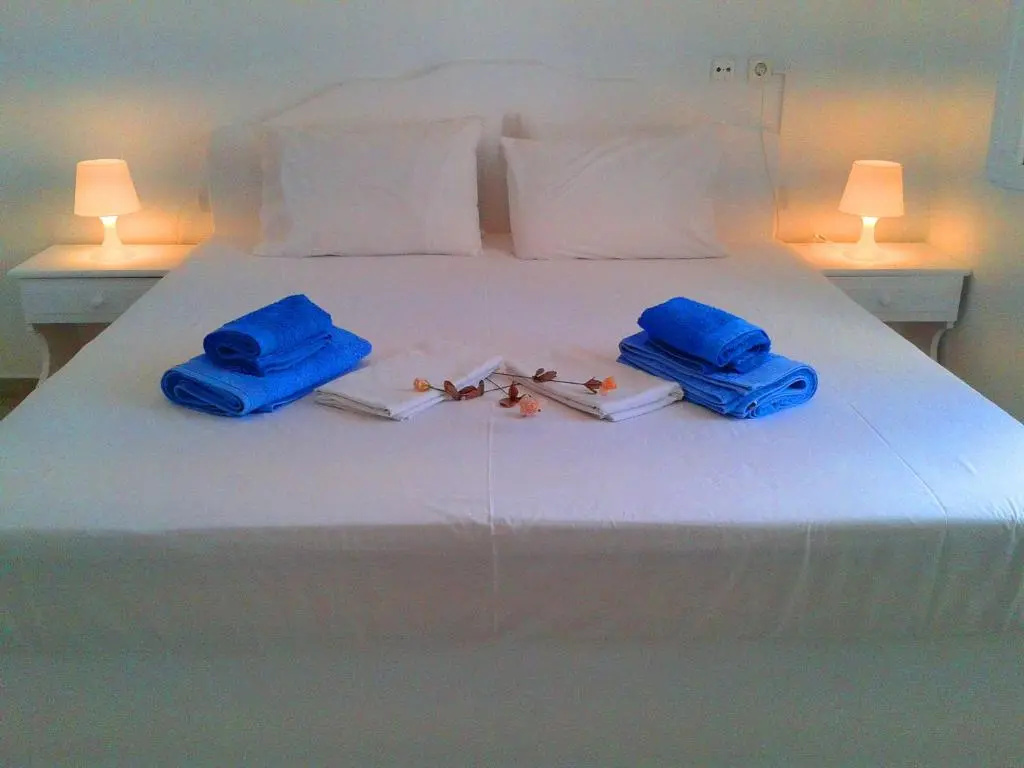 Georgia Rooms Milos