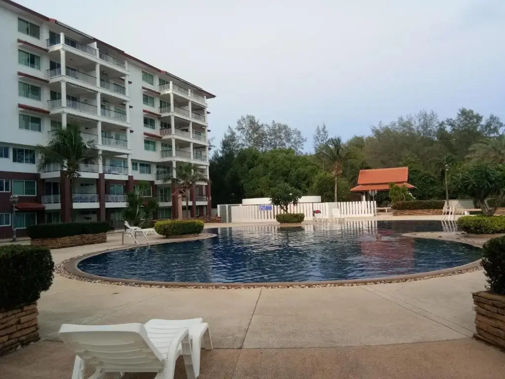 Seaview Condominium B15