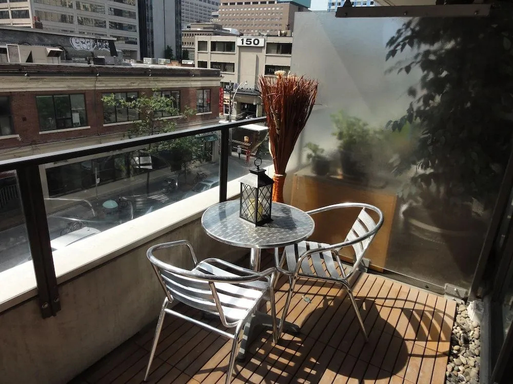 Beautifully Decorated 1BR Unit