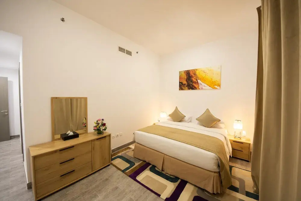 Rose Dream-Two Bedroom Furnished Apart..