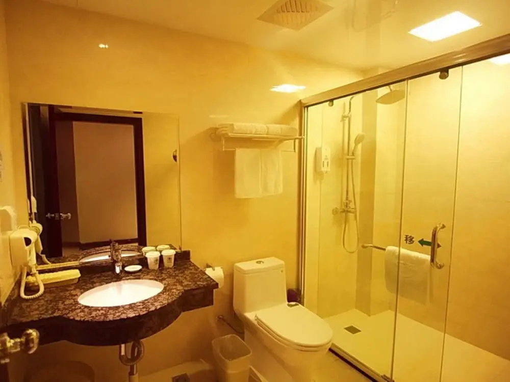 GreenTree Inn Jiuhua Moutain Qingyang Bus Station Express Hotel