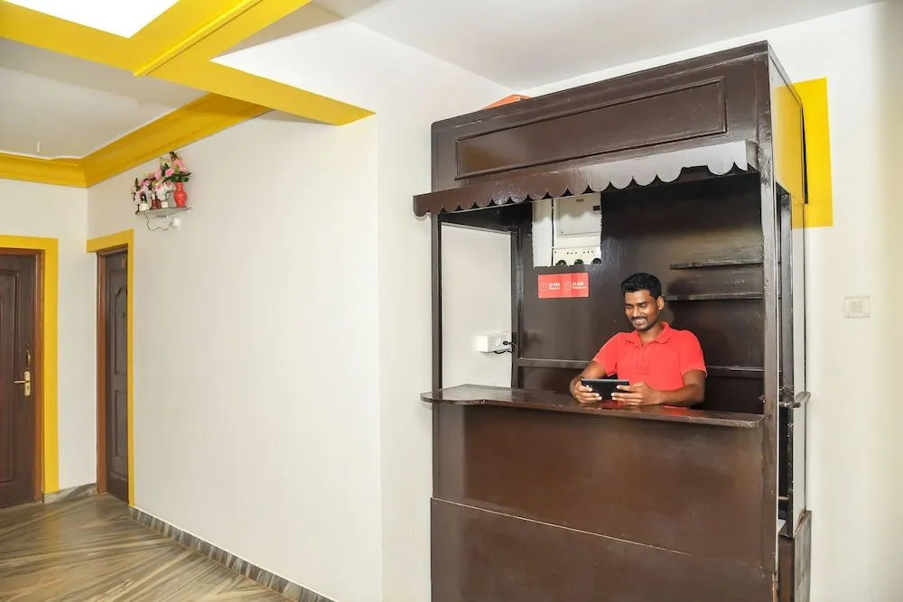 Oyo 29697 Glory Lazfina Guest House