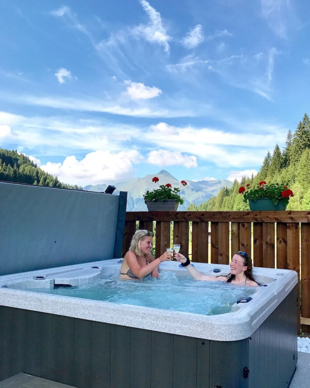 Chalet Bluebell