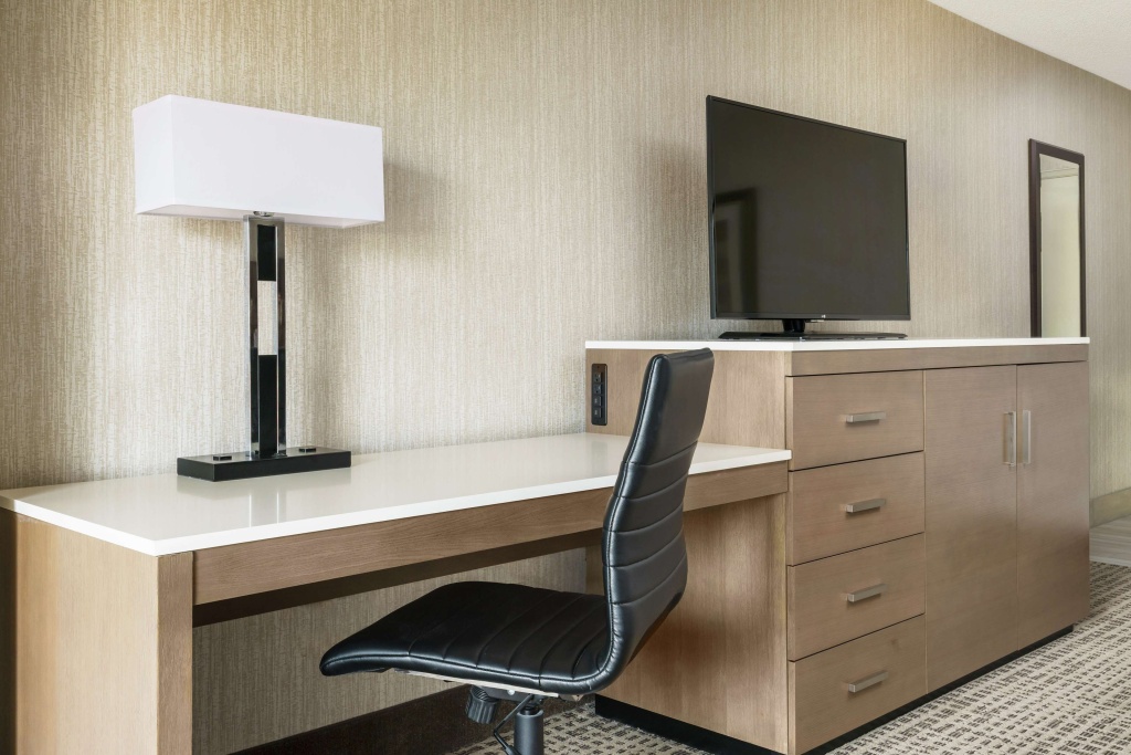 DoubleTree by Hilton Colorado Springs