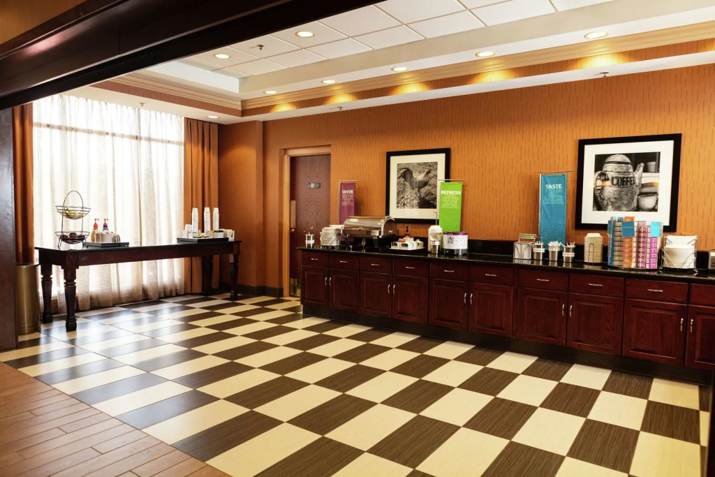 Hampton Inn Easton