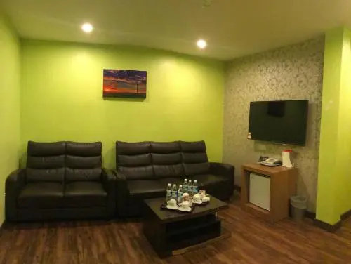 SARIKEI GARDEN HOTEL
