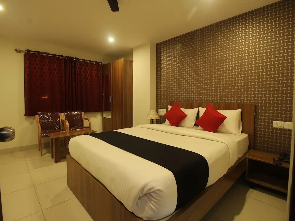 PPH Living Nagavara Lake Sai Inn