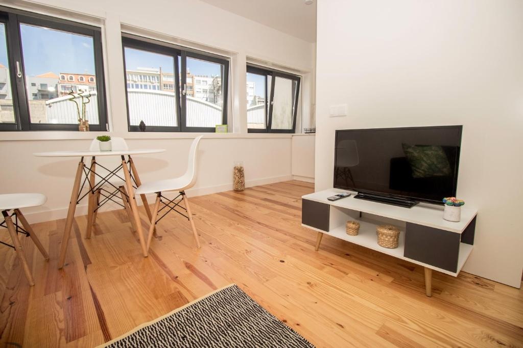 Guest H4U - Porto Batalha City Center